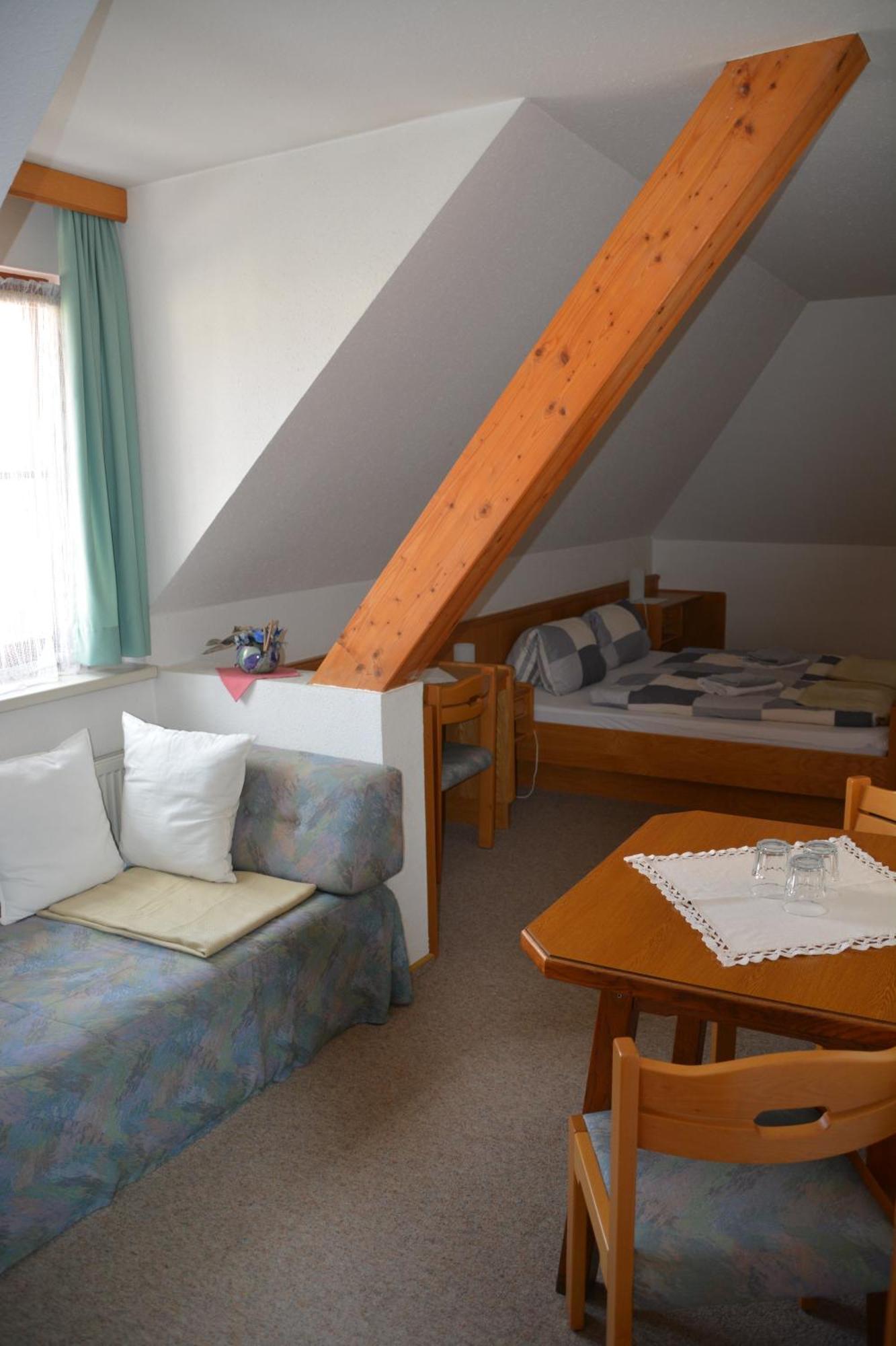 Kronenwirt Gurk Extérieur photo