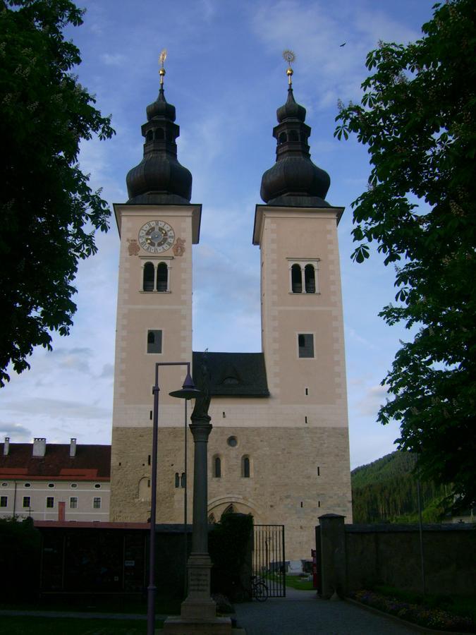 Kronenwirt Gurk Extérieur photo